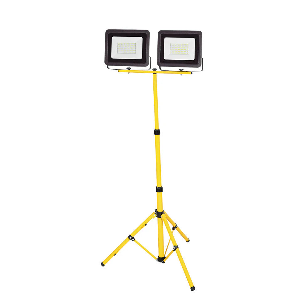 PROYECTOR LED 2X50W CON ATRIL BLANCO FRIO – ELFLE