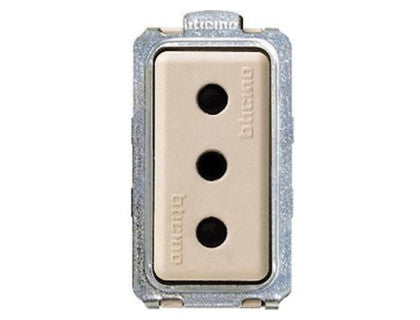 MAGIC ENCHUFE 10 2P+T CON/SEGURIDAD 5113