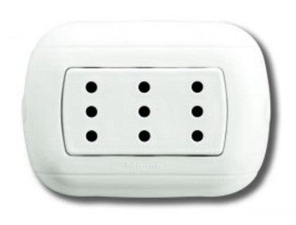 S.OVAL ENCH. TRIPLE 250V 10A 2P+T BCO P93B