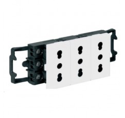 L0650902 ENCHUFE MOSAIC 3x2P+T EN LINE
