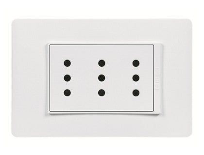 LUZICA ENCHUFE TRIPLE 2P+T 10A ARMADO BLANCO PU1313