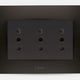 LEXO ENCHUFE TRIPLEX 2P+T10A GRAFITO 554502001 LEXO