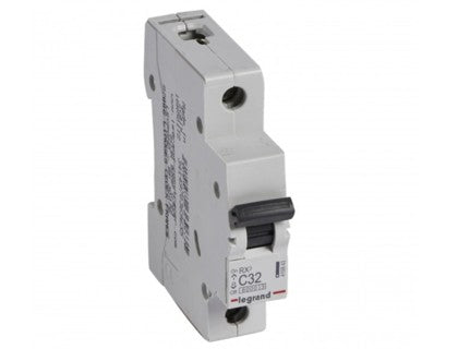 INTERRUPTOR TERMOMAGNETICO 1X32A C6  06KA 419843