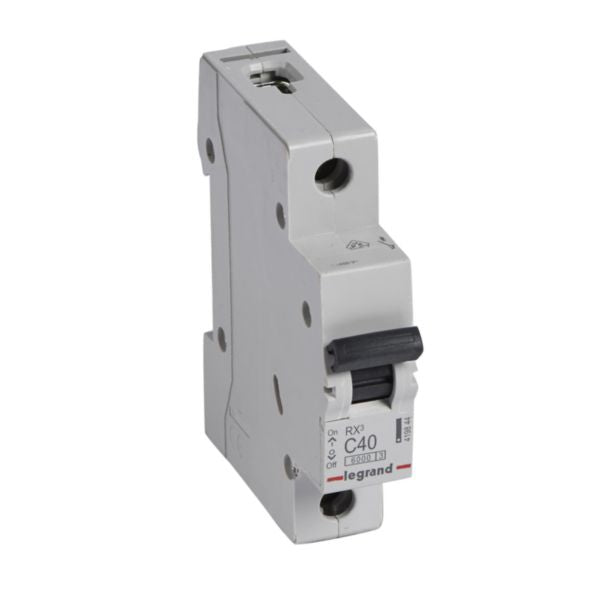 INTERRUPTOR TERMOMAGNETICO 1X40A + NEUTRO C6  06KA 419855