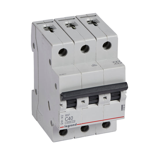 INTERRUPTOR TERMOMAGNETICO 3X40A C6  06KA 419888
