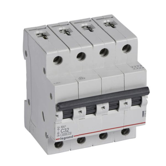 INTERRUPTOR TERMOMAGNETICO 4X32A C6  06KA 419920