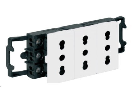 L0650902 ENCHUFE MOSAIC 3x2P+T EN LINE